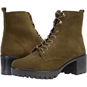 NWT - NIB ANNE KLEIN ABLAZE suede olive boots (7.5)